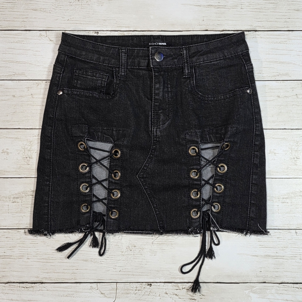 Fashion Nova Black Frisky Lace-Up Denim Mini Skirt • Small 26